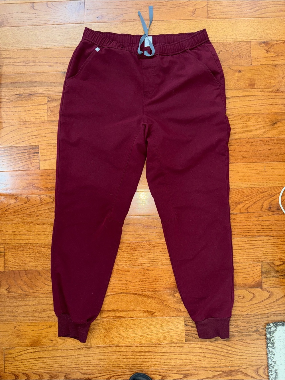 Figs Men's Maroon scrub pants with Gray Drawstring